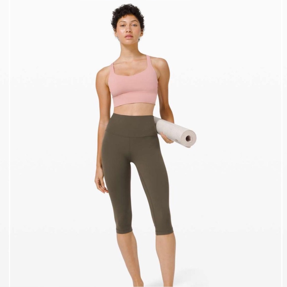 Lululemon Align High Rise Crop 17"
Dark Olive